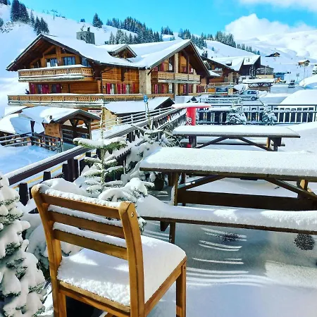 Freeride Restaurant & Camps