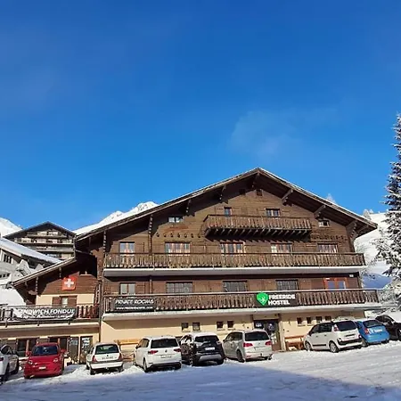 Hostel Freeride Restaurant & Camps *