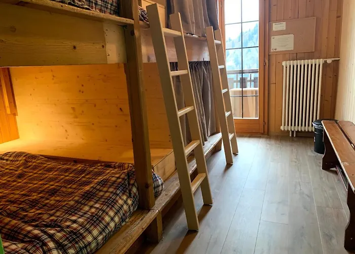 Freeride Restaurant & Camps Hostel *