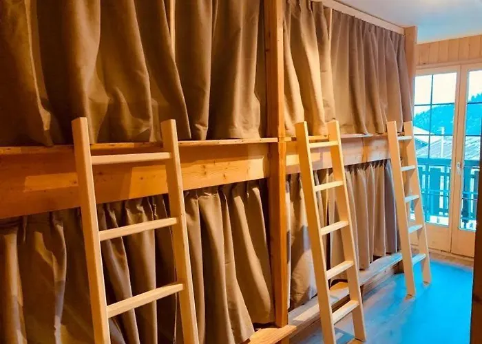 Freeride Restaurant & Camps Hostel Les Crosets