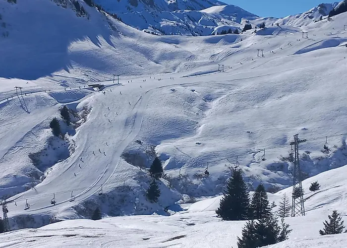 Hostel Freeride Restaurant & Camps *