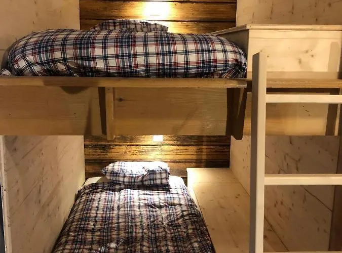 Freeride Restaurant & Camps Hostel *