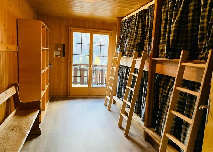 Hostel Freeride Restaurant & Camps Les Crosets