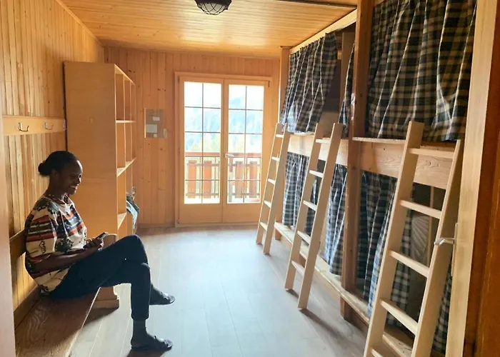 Freeride Restaurant & Camps *