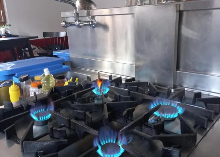 Hostel Freeride Restaurant & Camps *