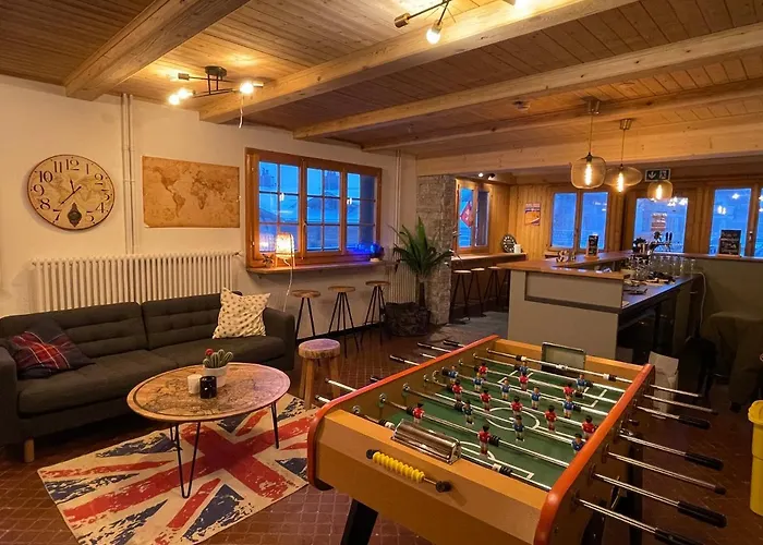 Freeride Restaurant & Camps *