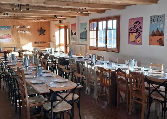 Freeride Restaurant & Camps * 莱斯·克洛塞特斯