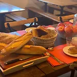 Freeride Restaurant & Camps 旅馆