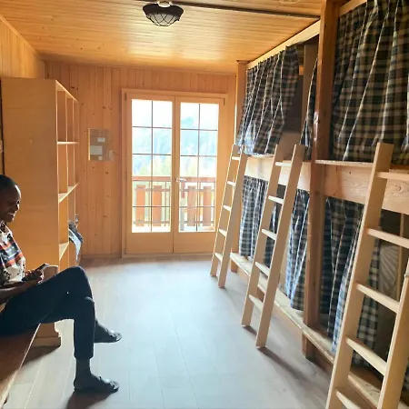 Hostel Freeride Restaurant & Camps *